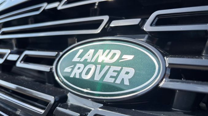 Land Rover Range Rover Sport 3.0 D250 Battersea Edition 5dr Auto Diesel Estate - Image 35
